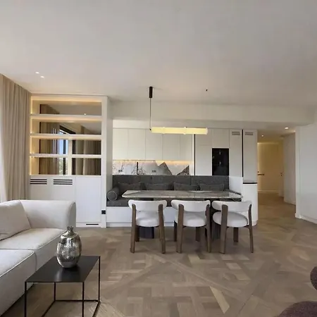 Daire 3br La Muette Tour Eiffel Ranelagh Garden *