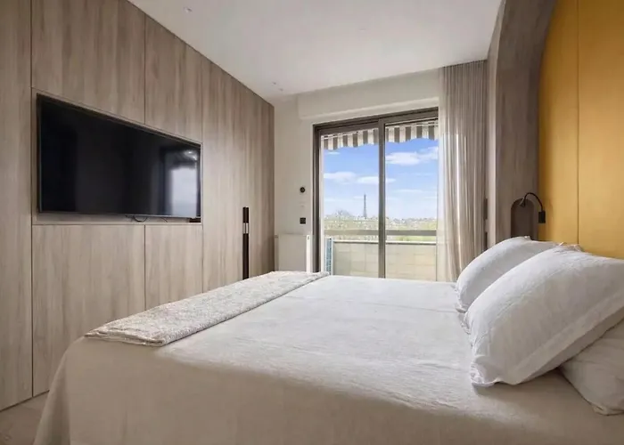 3br La Muette Tour Eiffel Ranelagh Garden